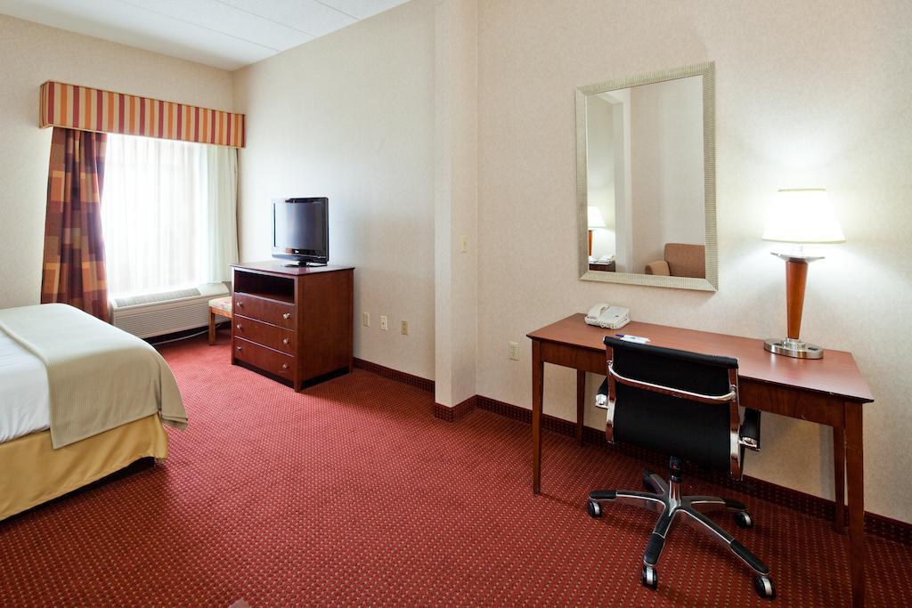 Holiday Inn Express Cincinnati-Lawrenceburg Exterior photo